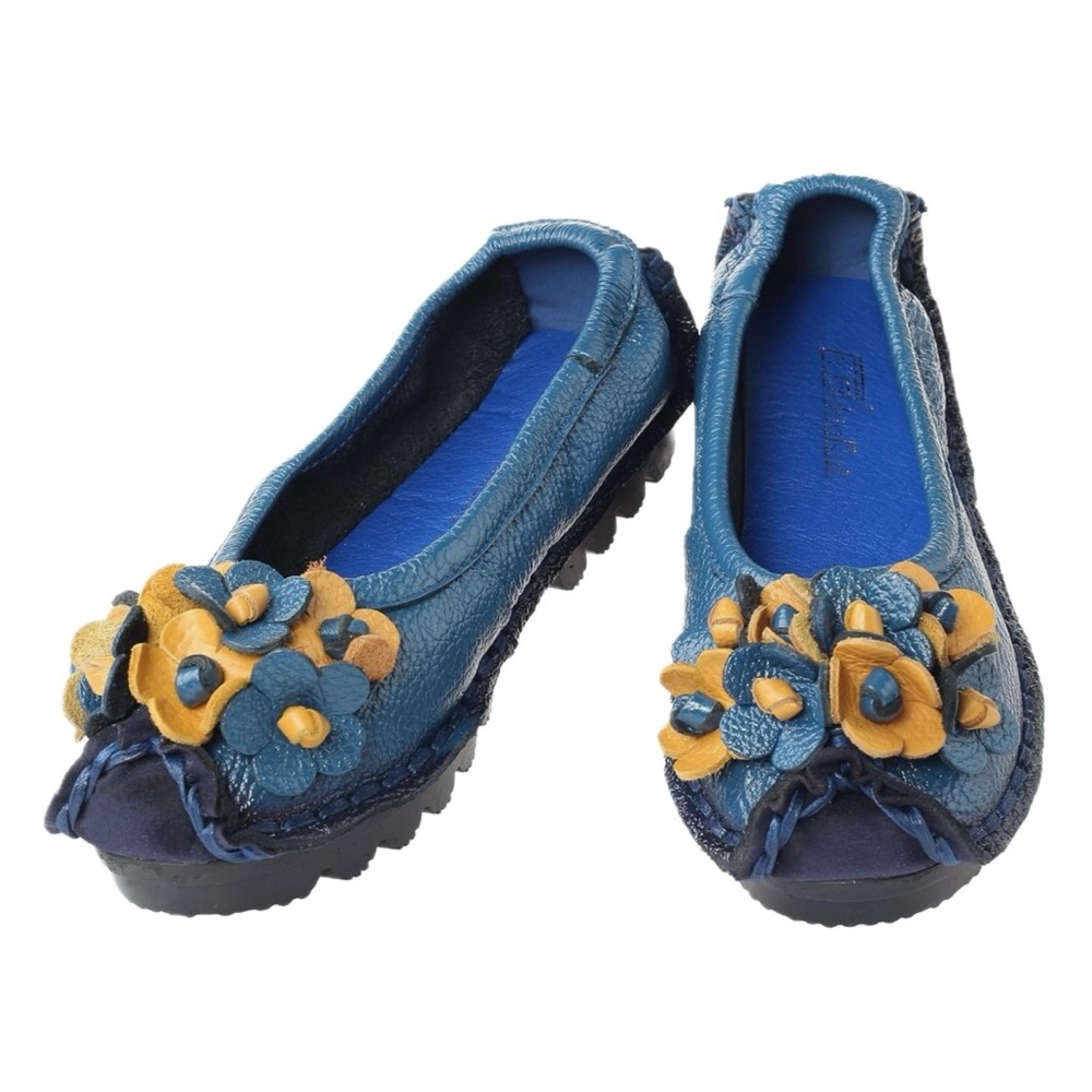 Women’s Leather  Blue and Yellow Floral Flats 7.5